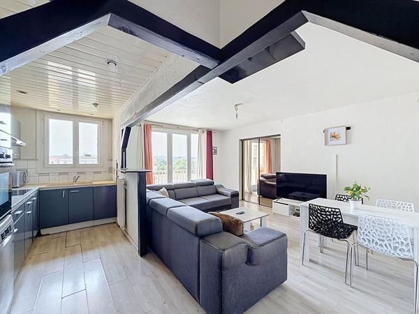 Appartement centre ville de Meaux - proche pâtis - F3 - 2 chambres - balcon - cave - stationnement extérieur
