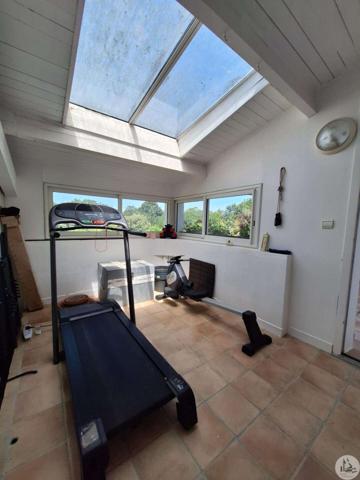 Maison confortable sur les hauteurs du villeneuvoi