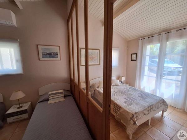 Maison confortable sur les hauteurs du villeneuvoi