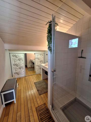 Maison confortable sur les hauteurs du villeneuvoi