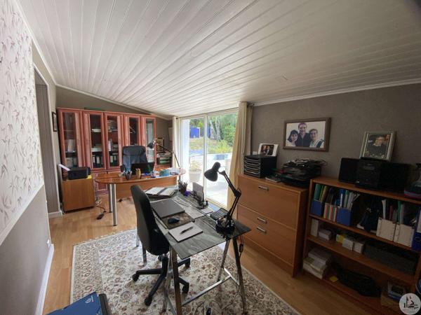 Maison confortable sur les hauteurs du villeneuvoi