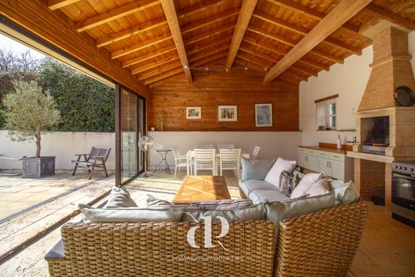 Vic-Fezensac (32190) Maison en pierre sur 4 hectares de prairies de fleurs sauvages