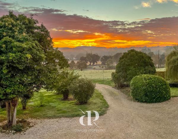Vic-Fezensac (32190) Maison en pierre sur 4 hectares de prairies de fleurs sauvages