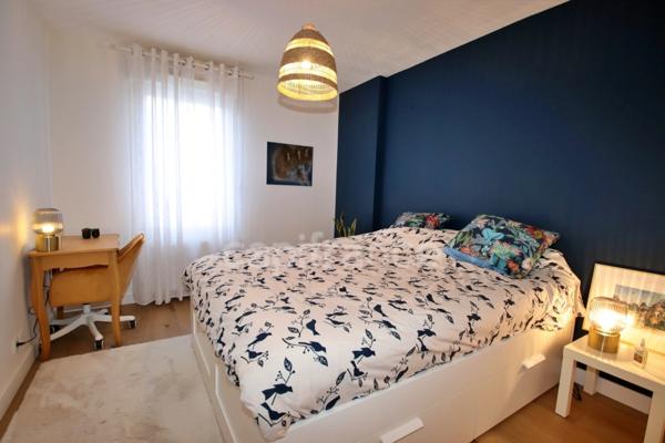 Emplacement rare à Évian : T4 rénové à 60 secondes du lac