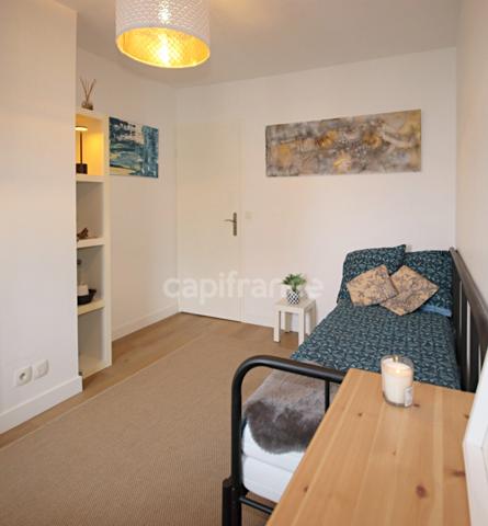 Emplacement rare à Évian : T4 rénové à 60 secondes du lac