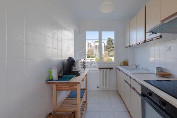 3 pièces traversant en très bon état