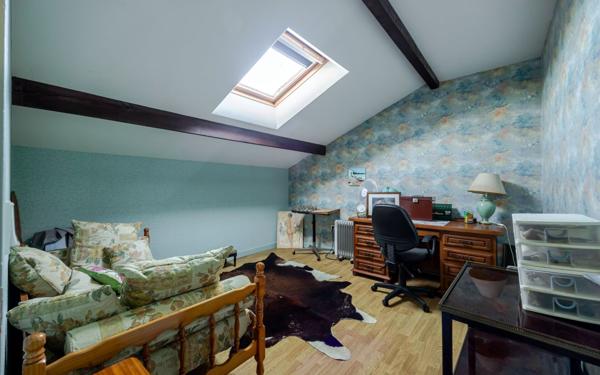 Maison à vendre    5 pièces • 196 m2 Saubrigues