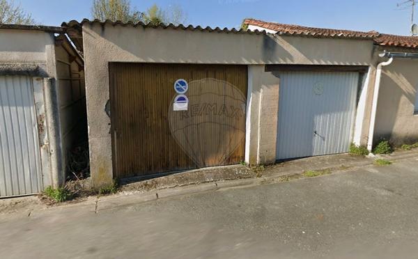 Stationnement à louer - Castres-Gironde, Gironde - 33