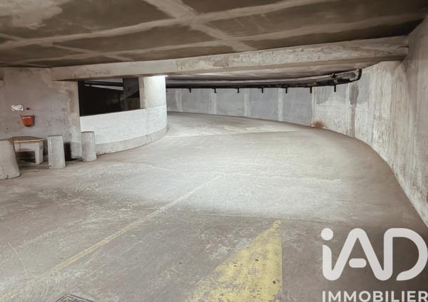 Parking à vendre 12 m² Paris 19