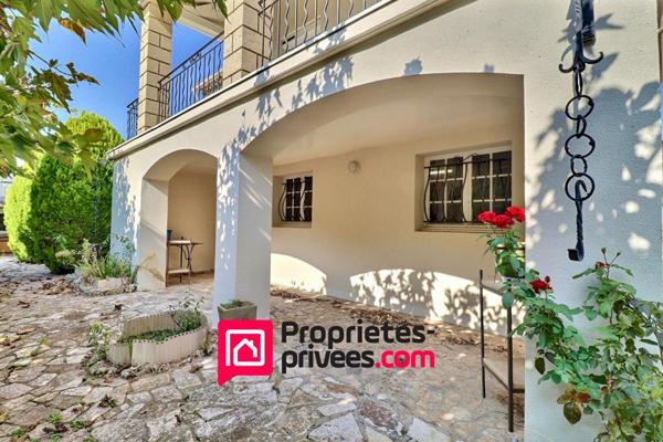 Proche Uzès, Maison individuelle sur terrain de 1OOO m2