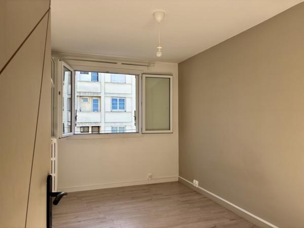 Appartement 234 300 € Tours 5 p 79,7 m² DPE D