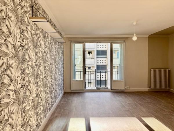 Appartement 234 300 € Tours 5 p 79,7 m² DPE D