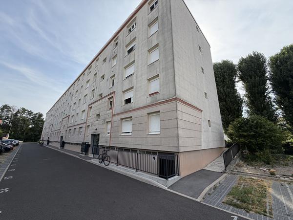 TYPE 2 - SECTEUR LEO LAGRANGE