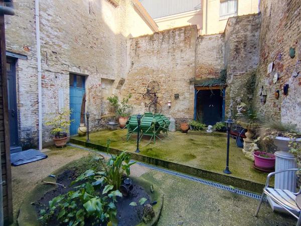 Immeuble à vendre à Saint-Omer dans le Pas-de-Calais (62500), ref : ML0002