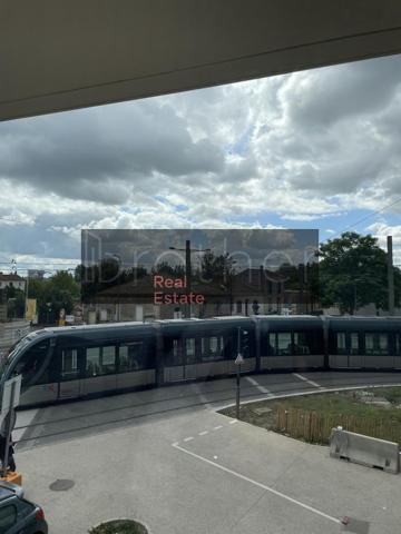 Bureau de 1245 m² à louer à Bordeaux Euratlantique