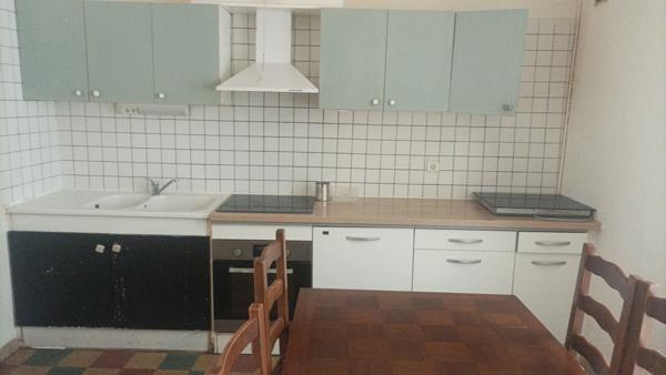 Coursan (11110) maison de village avec petite terrasse