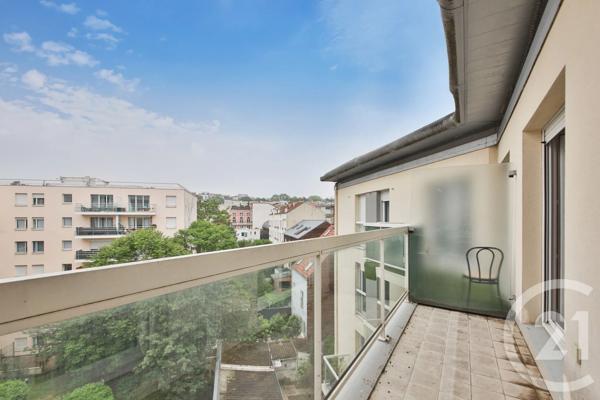 Appartement F4 à vendre  4 pièces - 107,93 m 2   SURESNES  - 92