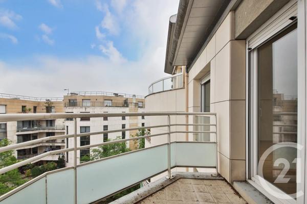 Appartement F4 à vendre  4 pièces - 107,93 m 2   SURESNES  - 92