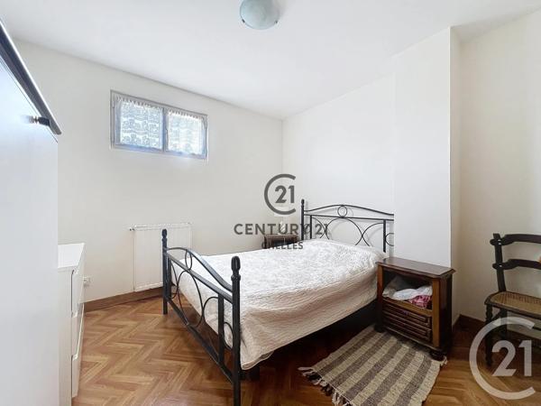 Maison à vendre  5 pièces - 117,41 m 2   CLICHY SOUS BOIS  - 93
