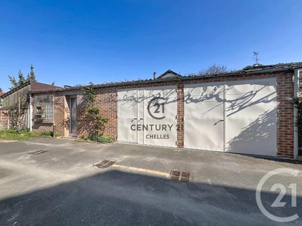 Maison à vendre  5 pièces - 117,41 m 2   CLICHY SOUS BOIS  - 93