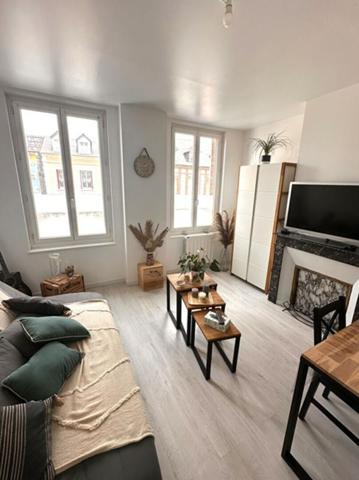 IMMEUBLE 3 APPARTEMENTS EN CENTRE VILLE DE GOURNAY EN BRAY