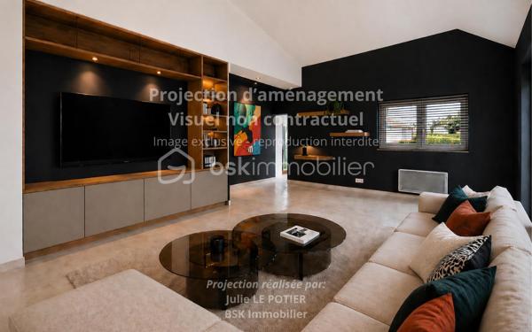 ✨ À découvrir sans tarder – Coup de cœur en devenir !

Je vous propose cette maison familiale de 185 m², idéalement située à deux pas du centre de Pontivy, des commerces, écoles et transports. Un emplacement recherché pour une vie quotidienne pratique et agréable.

Implantée sur un terrain de plus de 400 m² exposé sud-est, cette maison offre de beaux volumes et surtout un énorme potentiel à exploiter.
👉 Pour vous aider à vous projeter, j’ai réalisé des visuels d’aménagement et de décoration, afin de révéler tout ce que ce bien peut devenir.

Rez-de-chaussée :
Une entrée accueillante, un salon lumineux, une cuisine aménagée ouverte sur une salle à manger conviviale avec accès direct à la terrasse.
Une chambre avec salle d’eau privative complète ce niveau.

1er étage :
Trois belles chambres spacieuses et une salle de bain.

Dernier étage :
Deux grandes chambres supplémentaires ainsi qu’une seconde salle de bain.

🔧 Les + qui font la différence :
✔️ Sous-sol avec grand garage
✔️ Volumes généreux
✔️ Idéal grande famille ou projet locatif (colocation)
✔️ Projections déco réalisées pour vous aider à vous projeter immédiatement

💡 Mon regard :
Une maison bien située, avec un vrai potentiel pour créer un intérieur moderne et chaleureux à votre image.