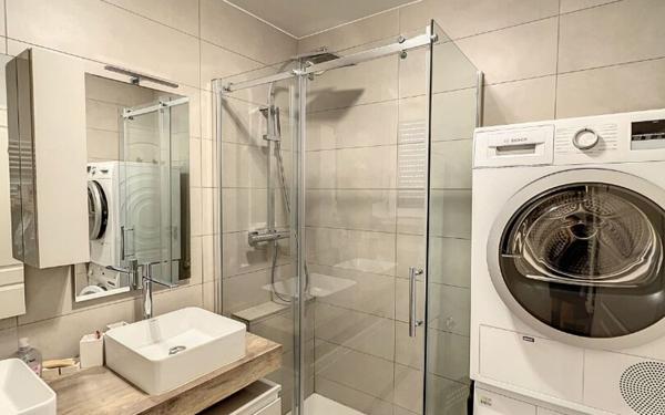 Appartement à vendre    3 pièces • 59,97 m2 Fréjus