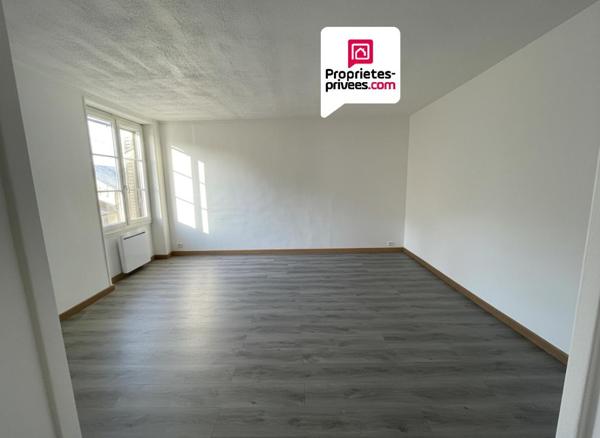 Appartement NONANCOURT centre ville 1 pièce(s) 28.9 m2 1er étage cuisine séjour séparé 55000 FAI