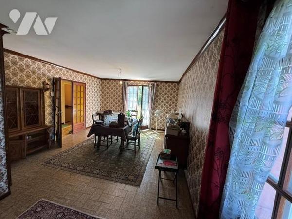 ENTRE LISIEUX ET ORBEC PAVILLON PLAIN-PIED BEAU POTENTIEL BEL ENVIRONNEMENT