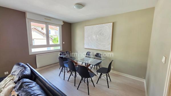 EN EXCLUSIVITE APPARTEMENT TYPE 3 AVEC ASCENSEUR - CAVE ET PARKING SECURISE DANS RESIDENCE STANDING