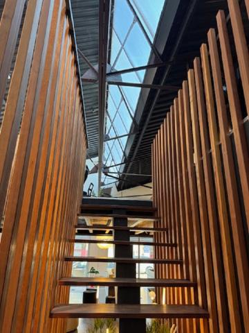 Location local commercial La Rochelle - 162 m² - 3 000 €/mois