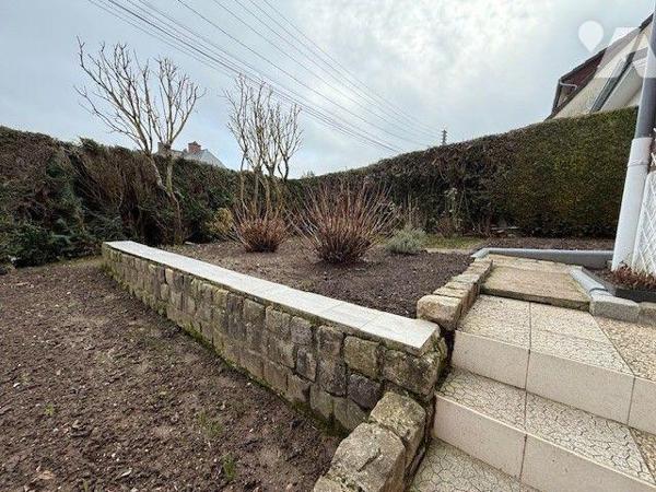 Maison à Vendre à Hesdin-la-Forêt (62140) en Pas-de-Calais (62)

Cette maison d'une surface h...