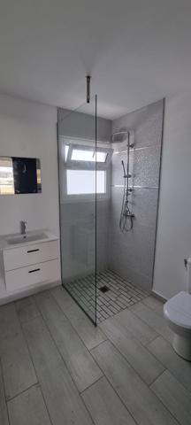 Studio récent loué vide