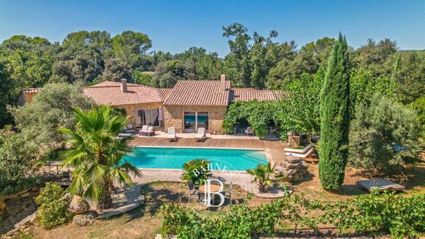 Lorgues, Maison 7 Chambres -  330 m² à vendre
