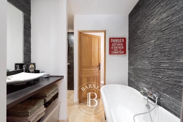 Lorgues, Maison 7 Chambres -  330 m² à vendre