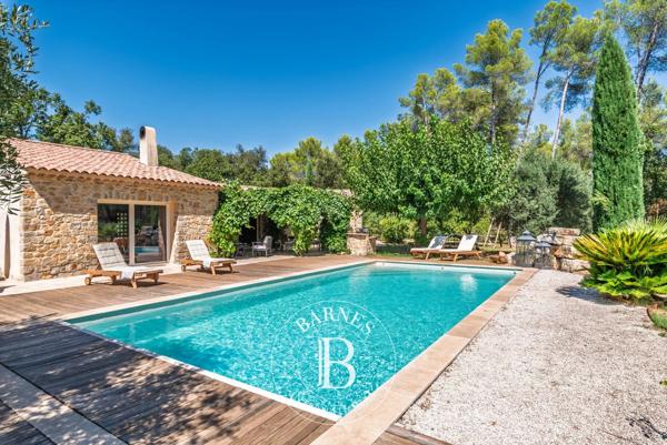 Lorgues, Maison 7 Chambres -  330 m² à vendre