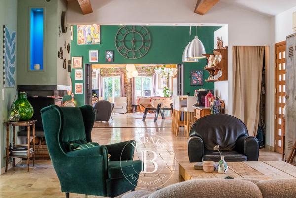 Lorgues, Maison 7 Chambres -  330 m² à vendre