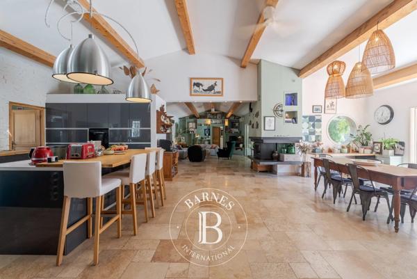 Lorgues, Maison 7 Chambres -  330 m² à vendre