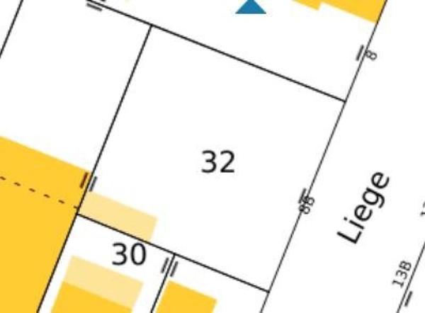 Terrain carré constructible de 380 m² à 15 min du RER A à pieds