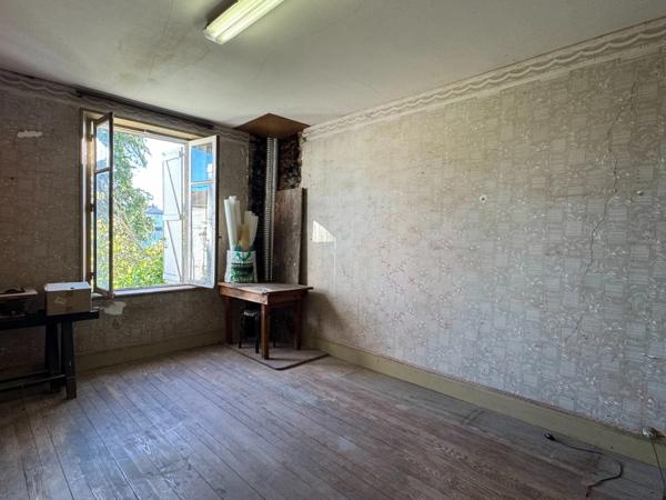 Maison de caractère du XIXe siècle de 170 m² sur une parcelle de 466 m²  BLAINVILLE SUR L'EAU (54)
