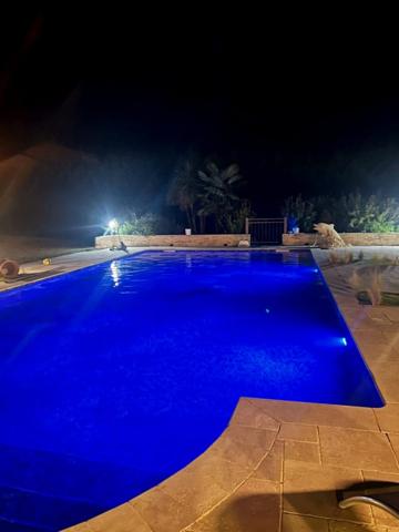 Montayral (47500) Maison vie de plain pied 4 chambres, piscine et dépendances à Montayral