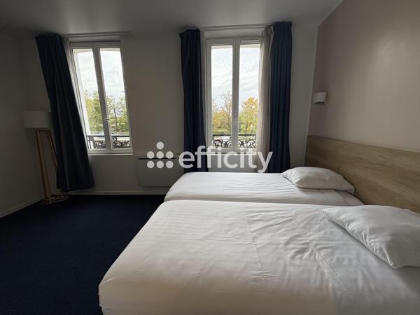 Immeuble 13 pièces - 380 m²