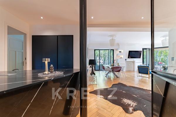 AIX-EN-PROVENCE - CENTRE-VILLE - APPARTEMENT 123M2 - 2 CHAMBRES - ASCENSEUR - PROXIMITÉ PARC JOURDAN