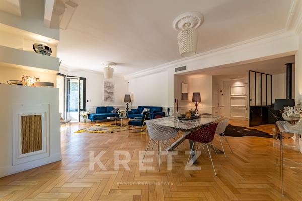 AIX-EN-PROVENCE - CENTRE-VILLE - APPARTEMENT 123M2 - 2 CHAMBRES - ASCENSEUR - PROXIMITÉ PARC JOURDAN