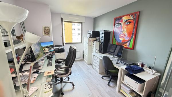 Saint-Étienne (42100) Appartement 156m² au dernier étage + garage - Copropriété de Standing