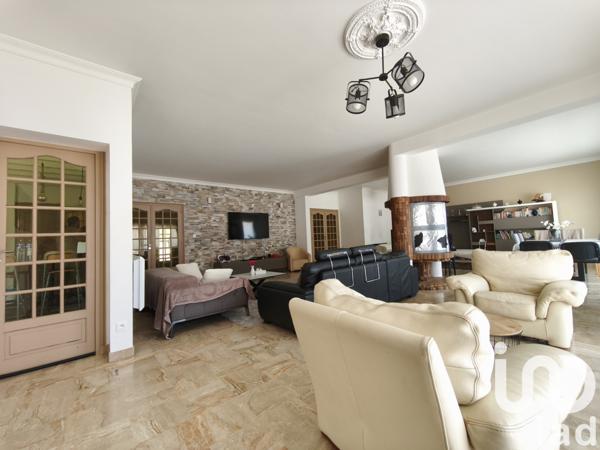 Maison à vendre 9 pièces 303 m² Noisy-le-Grand