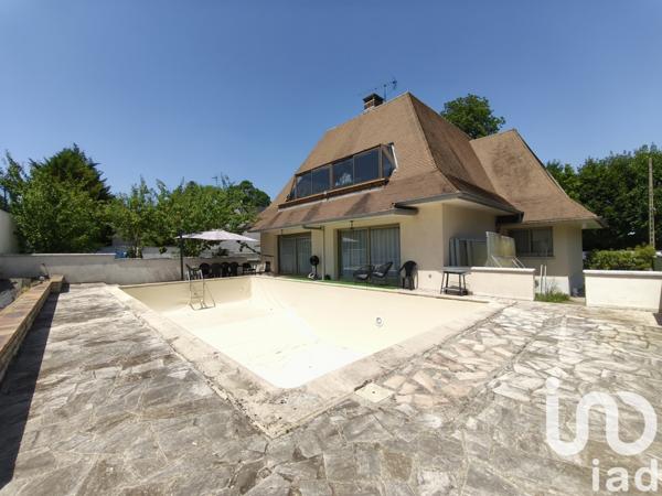 Maison à vendre 9 pièces 303 m² Noisy-le-Grand