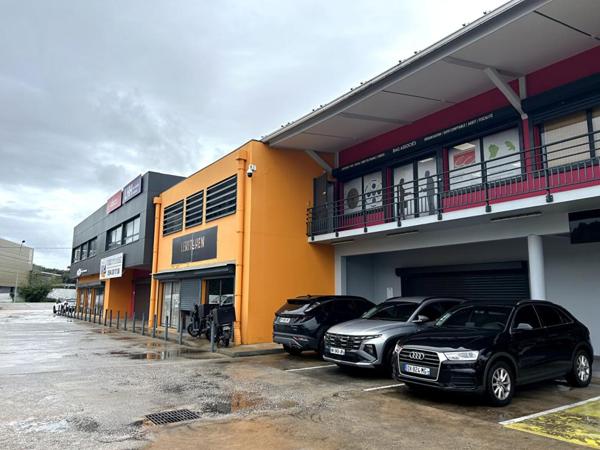 A LOUER Local commercial Cayenne 178 m2
