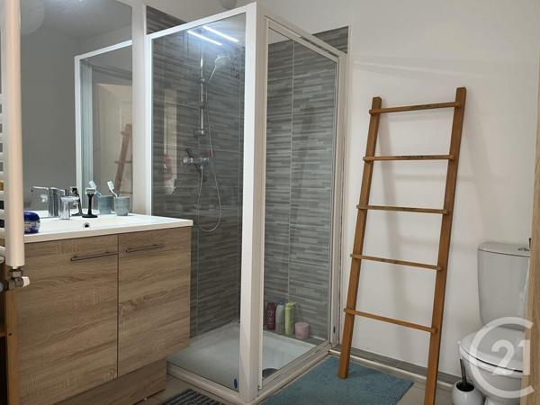 Appartement T2 à vendre  2 pièces - 42,25 m2 FREJUS - 83