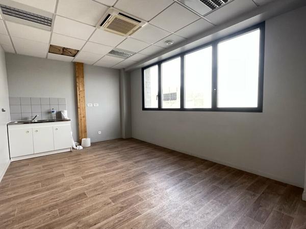 À LOUER - LE HAVRE SUD - BUREAUX - 300 m²